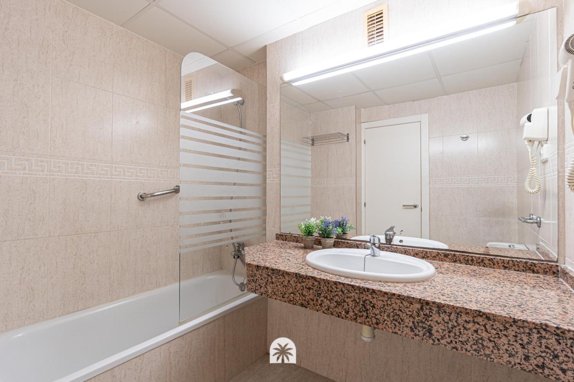 Mediterranean Way - Michelangelo Apartment Salou Bagian luar foto
